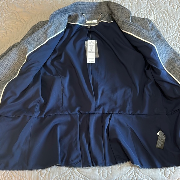 NWT White House Black Market Chic Blazer with Slits size 8 - Picture 11 of 17